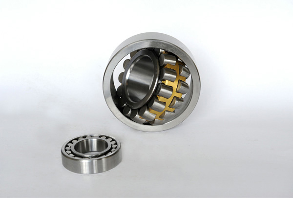 Spherical roller bearings in crusher